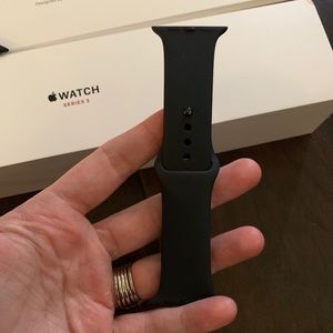 Brand new Authentic Apple Watch band (black)